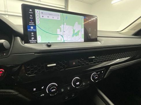 Used 2024 Honda Accord Touring image 11