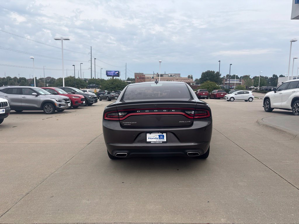 Used 2015 Dodge Charger SXT w/ AWD Premium Group image 6