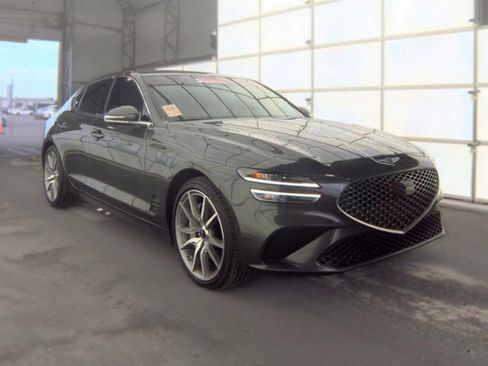 Used 2025 Genesis G70 2.5T RWD image 3