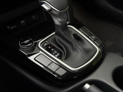 Certified 2024 Kia Seltos S FWD image 38