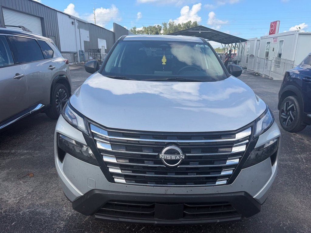 Certified 2025 Nissan Rogue S FWD image 1