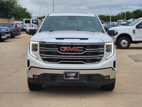 Used 2024 GMC Sierra 1500 SLT AWD/4WD image 11