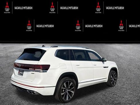 Used 2024 Volkswagen Atlas SEL Premium R-Line AWD/4WD image 4