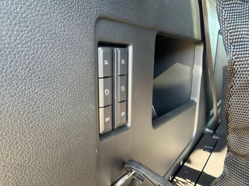 Used 2019 Ford Expedition Platinum AWD/4WD image 29