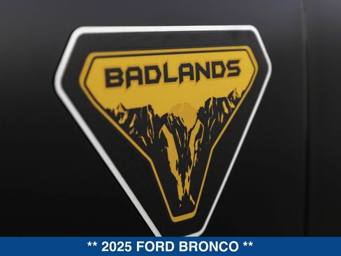 New 2025 Ford Bronco Badlands AWD/4WD image 24