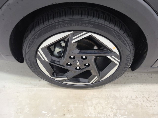 Used 2025 Kia K4 EX FWD image 31