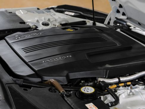 Used 2020 Jaguar F-TYPE Coupe image 43