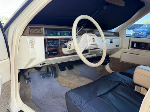 Used 1989 Cadillac De Ville Sedan FWD image 39