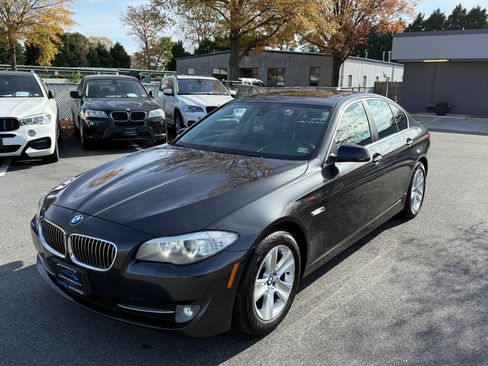 Used 2013 BMW 528i xDrive Sedan AWD/4WD image 3