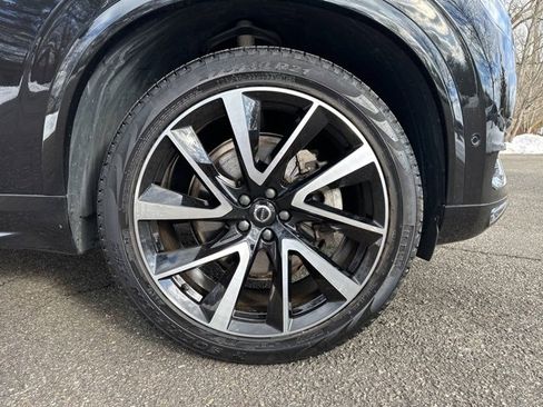Certified 2024 Volvo XC90 B5 Plus image 11