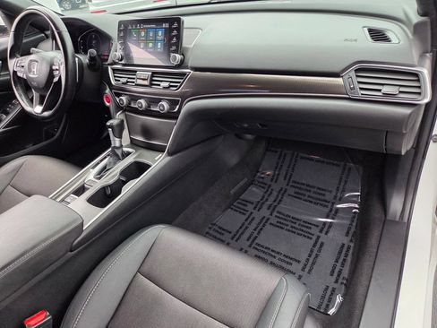 Used 2020 Honda Accord Sport image 17