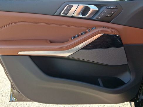 New 2026 BMW X7 M60i image 11