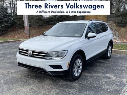 Used 2018 Volkswagen Tiguan SE w/ Panoramic Sunroof Package