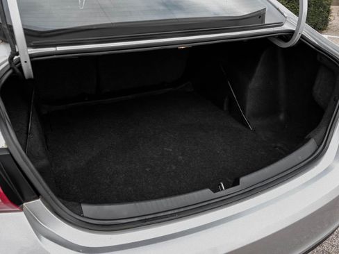 Used 2020 Chevrolet Malibu LT image 60