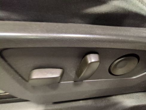 Used 2024 GMC Sierra 2500 SLE w/ SLE Value Package; image 10