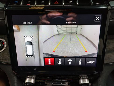 Used 2023 Jeep Grand Cherokee Overland w/ Advanced Protech Group III image 26