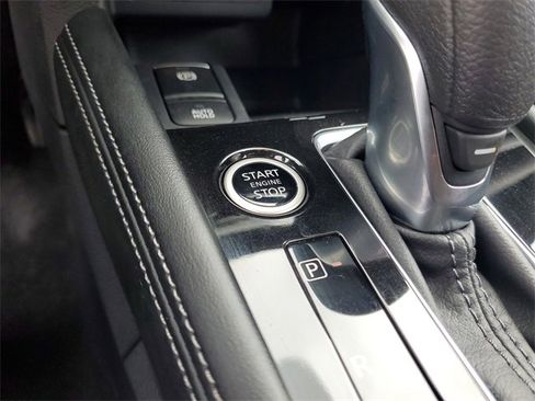 Certified 2024 Nissan Kicks SR image 25