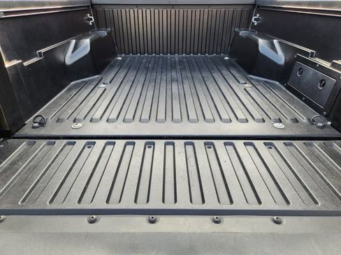 Used 2023 Toyota Tacoma SR5 RWD image 32