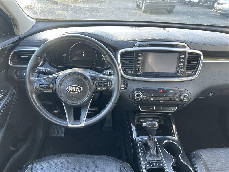Used 2016 Kia Sorento EX w/ EX Touring Package AWD/4WD image 12