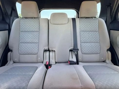 Used 2013 Ford Explorer XLT AWD/4WD image 22