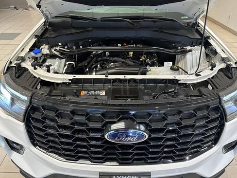 Used 2025 Ford Explorer ST-Line w/ Premium Package AWD/4WD image 29