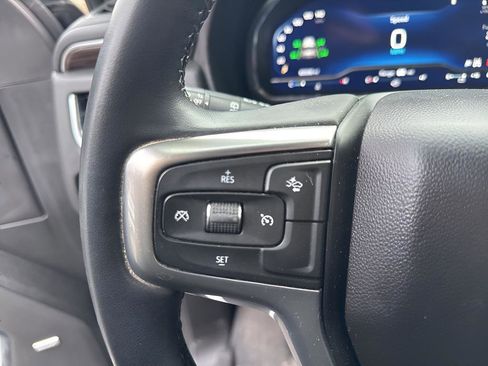 Used 2023 Chevrolet Suburban LT image 18