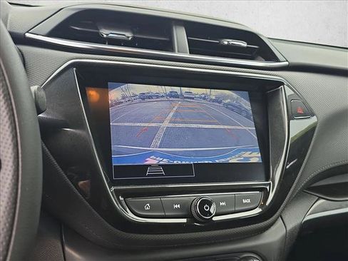 Used 2021 Chevrolet TrailBlazer LT w/ Convenience Package image 12