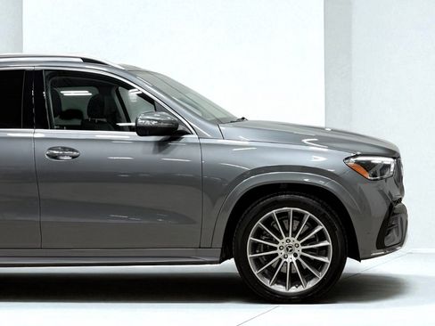 Used 2025 Mercedes-Benz GLE 350 4MATIC image 11