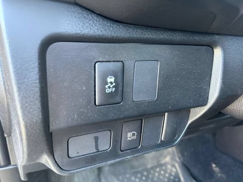Used 2021 Toyota Tacoma SR AWD/4WD image 19