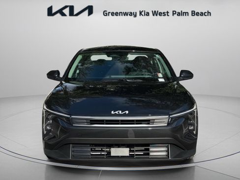 Certified 2025 Kia K4 FWD image 2