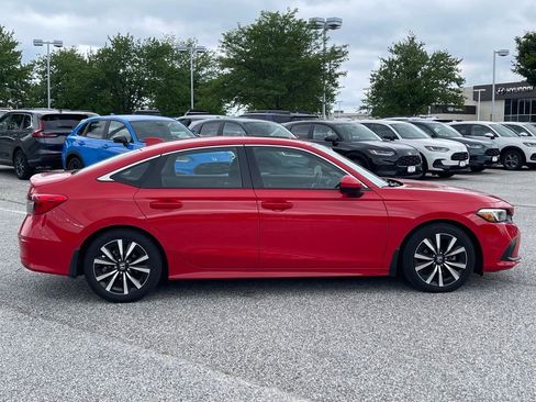 Used 2024 Honda Civic EX image 4