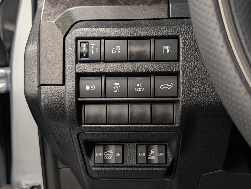 Used 2024 Toyota Tacoma Limited AWD/4WD image 22