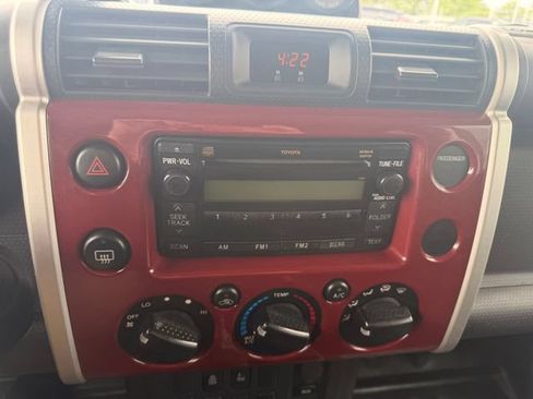 Used 2008 Toyota FJ Cruiser 4WD image 25