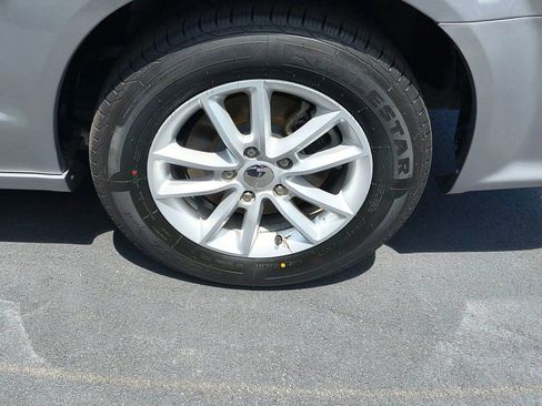 Used 2019 Dodge Grand Caravan SXT image 30