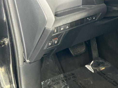 Used 2021 Toyota Sienna XSE w/ XSE Plus Package image 10