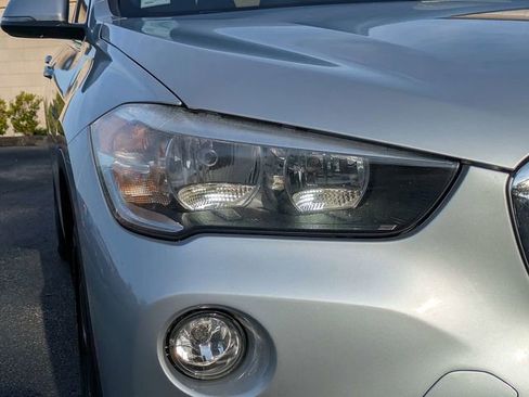 Used 2019 BMW X1 sDrive28i w/ Convenience Package FWD image 9