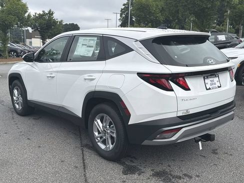 New 2026 Hyundai Tucson SE w/ Tow & Go Package FWD image 6