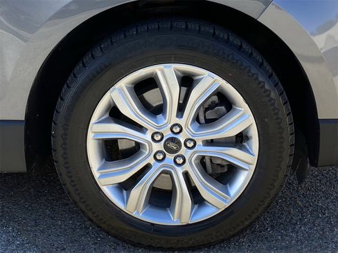 Used 2023 Ford Edge Titanium image 7