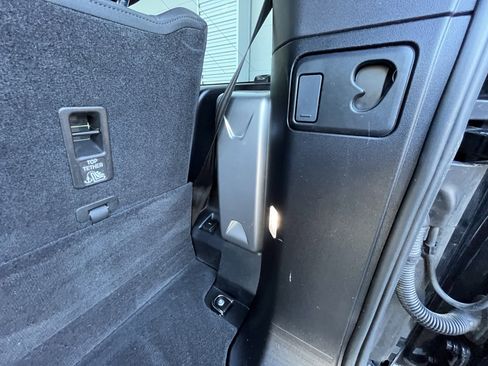 Certified 2024 Land Rover Defender 130 X-Dynamic SE image 36