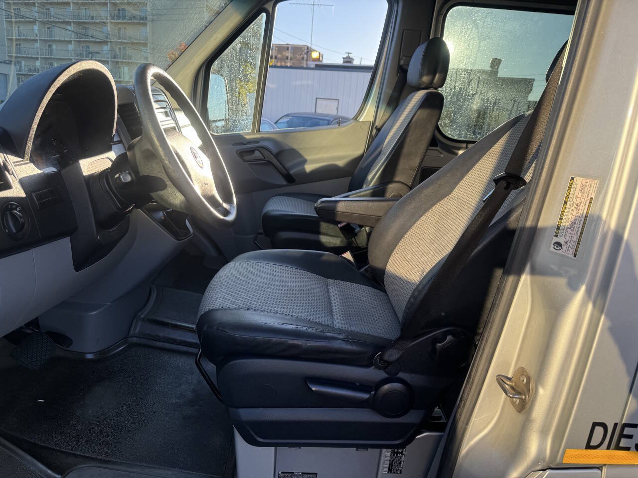 Used 2007 Dodge Sprinter 2500 w/ Cooling Group RWD image 10