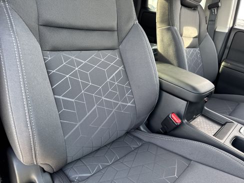 New 2026 Nissan Frontier SV w/ All-Weather Content Package image 18