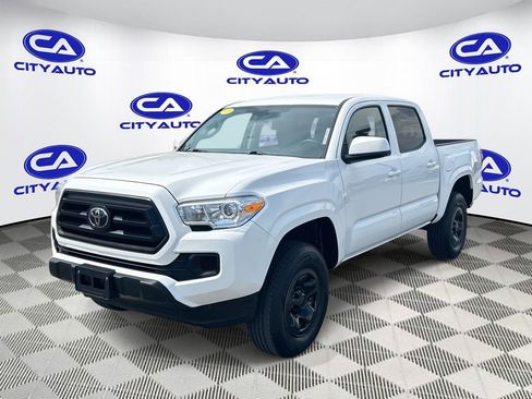 Used 2023 Toyota Tacoma SR image 9