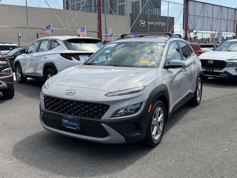 Certified 2023 Hyundai Kona SEL AWD/4WD image 4