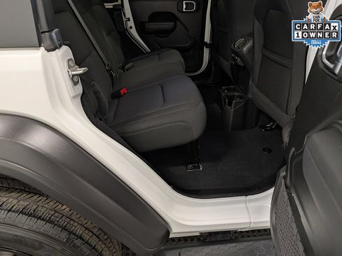 Used 2022 Jeep Wrangler Unlimited Sport AWD/4WD image 30