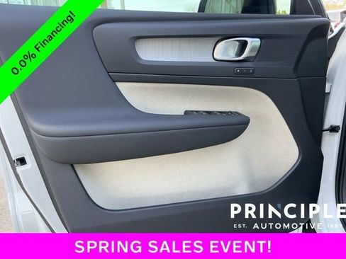 New 2026 Volvo XC40 B5 Plus w/ Protection Package Premier image 25