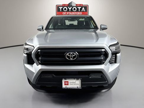 Certified 2026 Toyota Tacoma SR5 AWD/4WD image 2