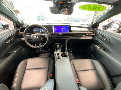 Certified 2024 Toyota Crown Platinum AWD/4WD image 6