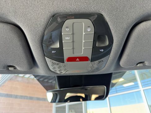 Used 2024 Kia EV9 Light RWD image 28