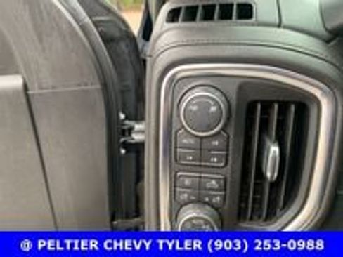 Used 2019 Chevrolet Silverado 1500 LT Trail Boss image 16