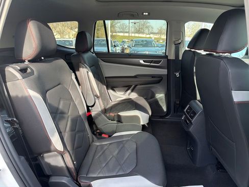 New 2026 Volkswagen Atlas Peak Edition AWD/4WD image 32